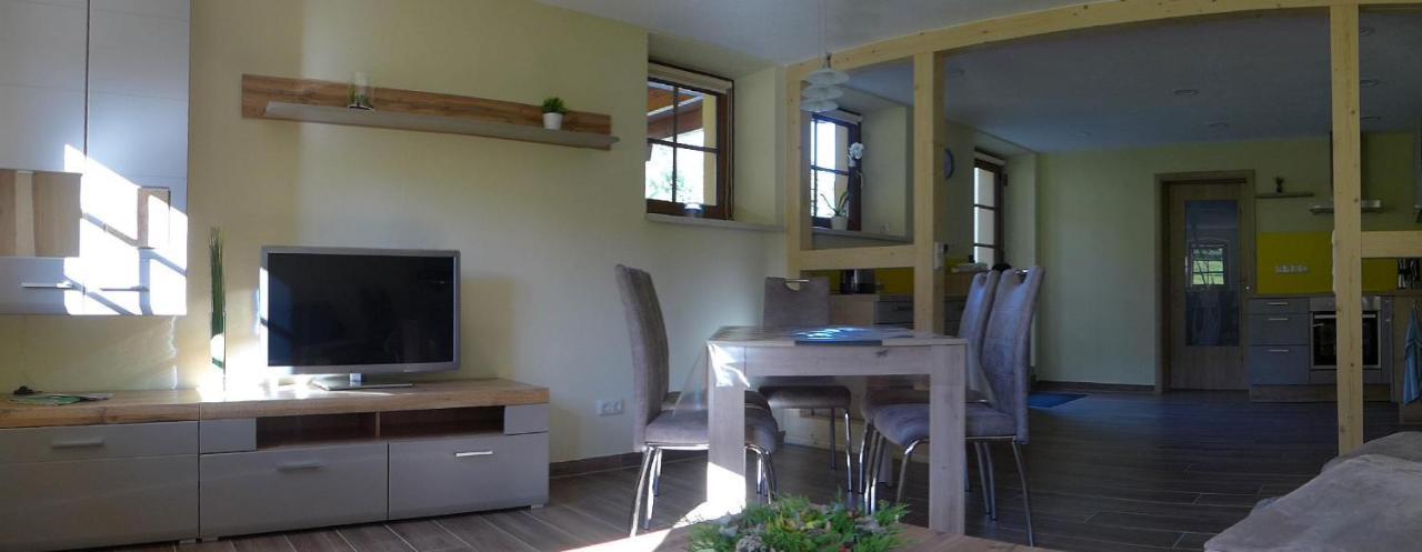Ferienwohnung Aus-Zeit Auf Dem Lande Bad Gottleuba-Berggiesshuebel Exterior photo